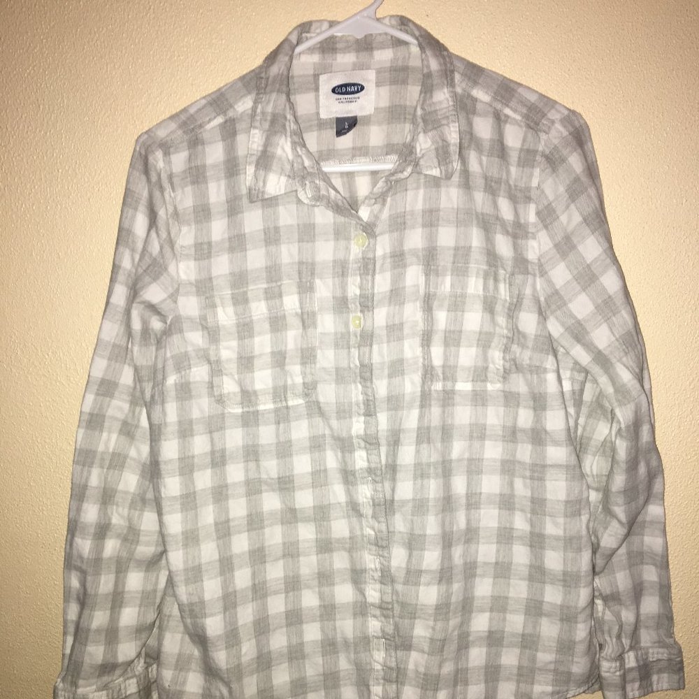 Old Navy plaid long sleeve shirt